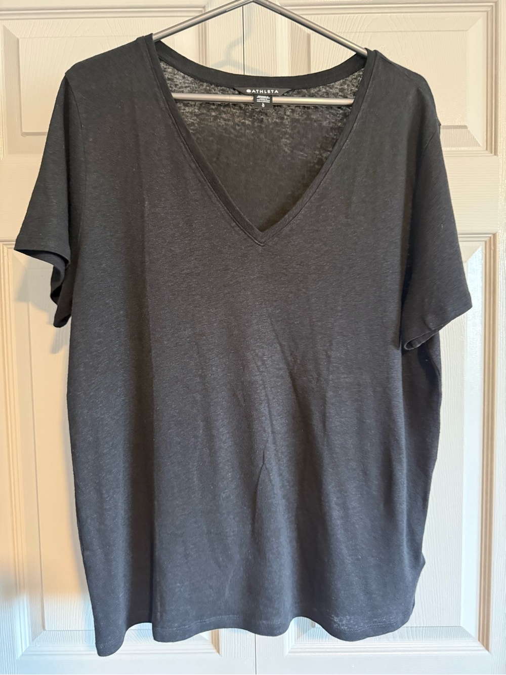 Athleta Linen V-Neck Short Sleeve like new